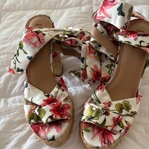 Wedge wrap sandal